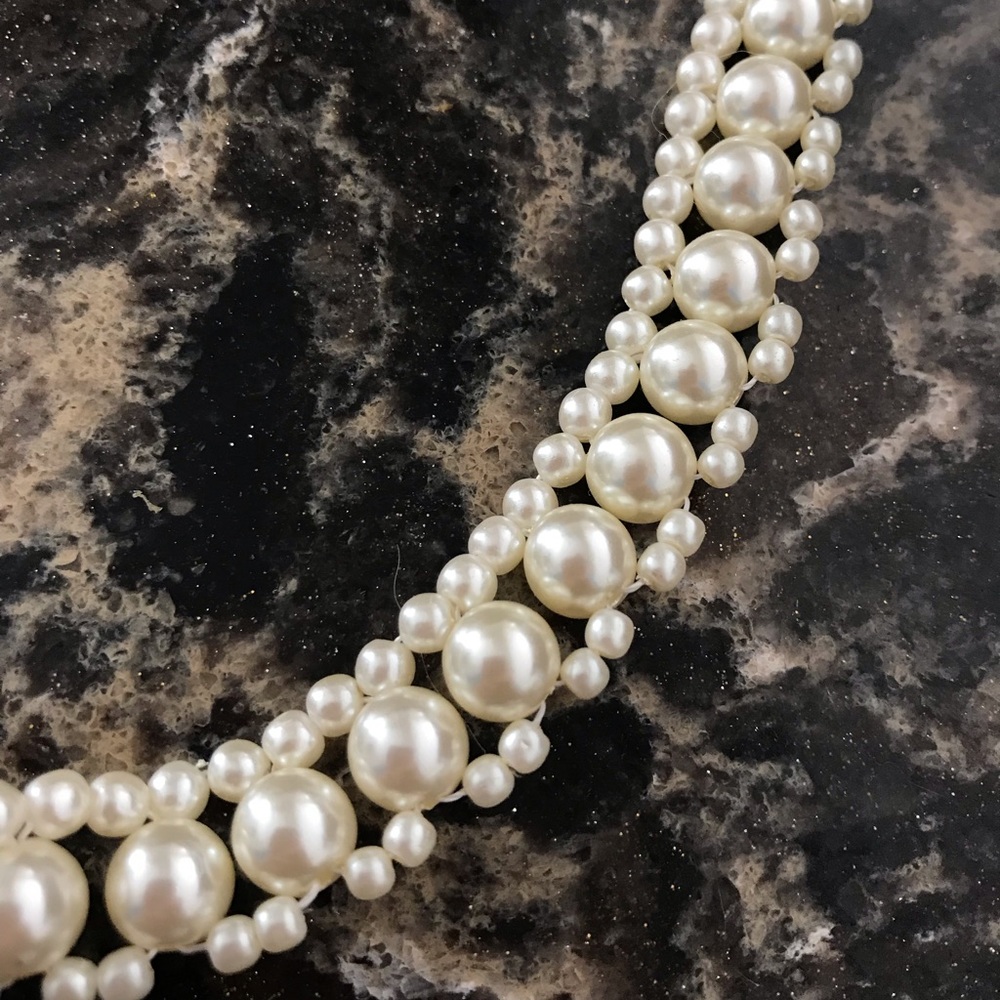 Necklace ((Free with bundle))